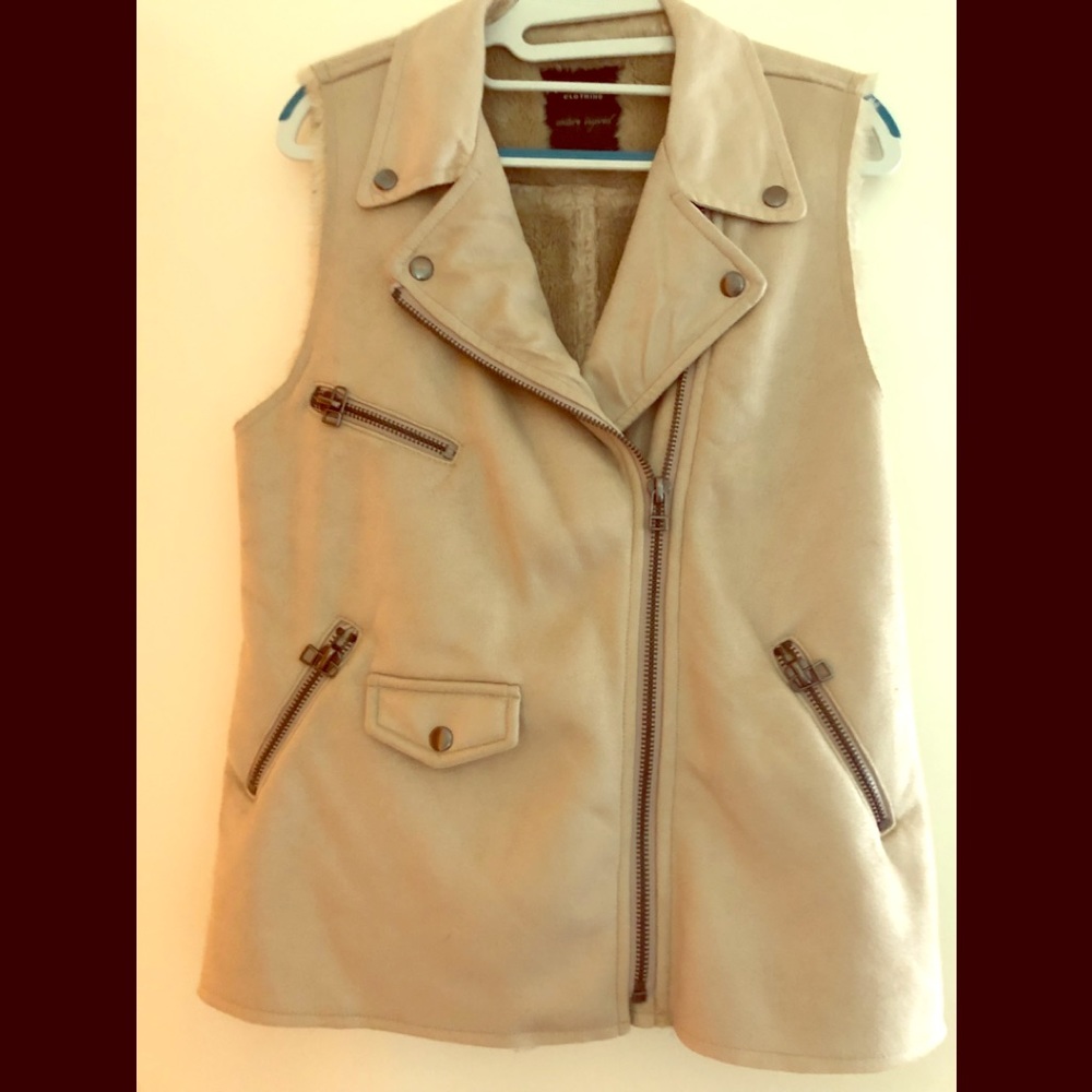 Sanctuary clothing faux fur lined vest